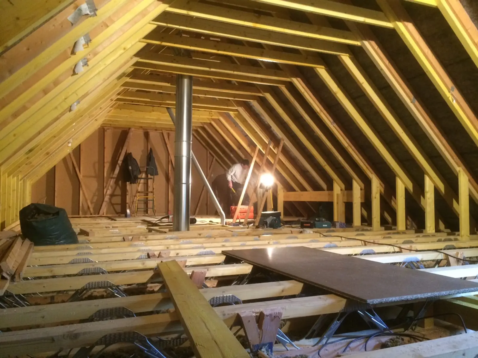 Faites appel à nous dans la région de Baudour et Saint-Ghislain pour un aménagement de vos combles